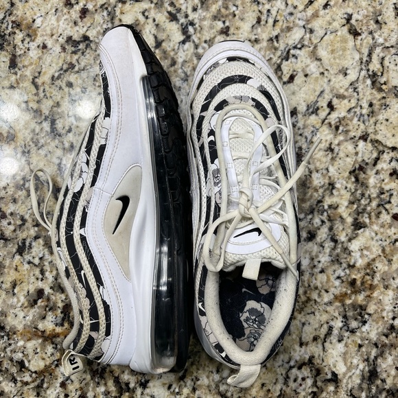 Nike Wmns Air Max SE Floral - Picture 3 of 6